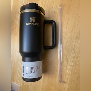 Stanley Black & Gold Flowstate Quencher Tumbler 40 oz